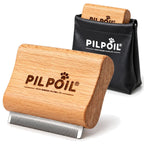 Brosse anti-poils Pilpoil en bois de hêtre avec sa pochette noire, pour chien et chat