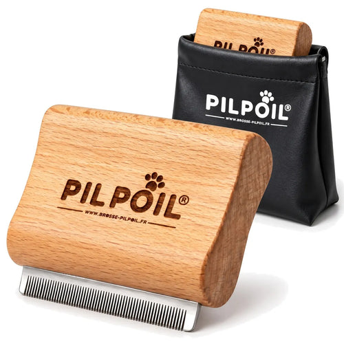 Brosse anti-poils Pilpoil en bois de hêtre avec sa pochette noire, pour chien et chat
